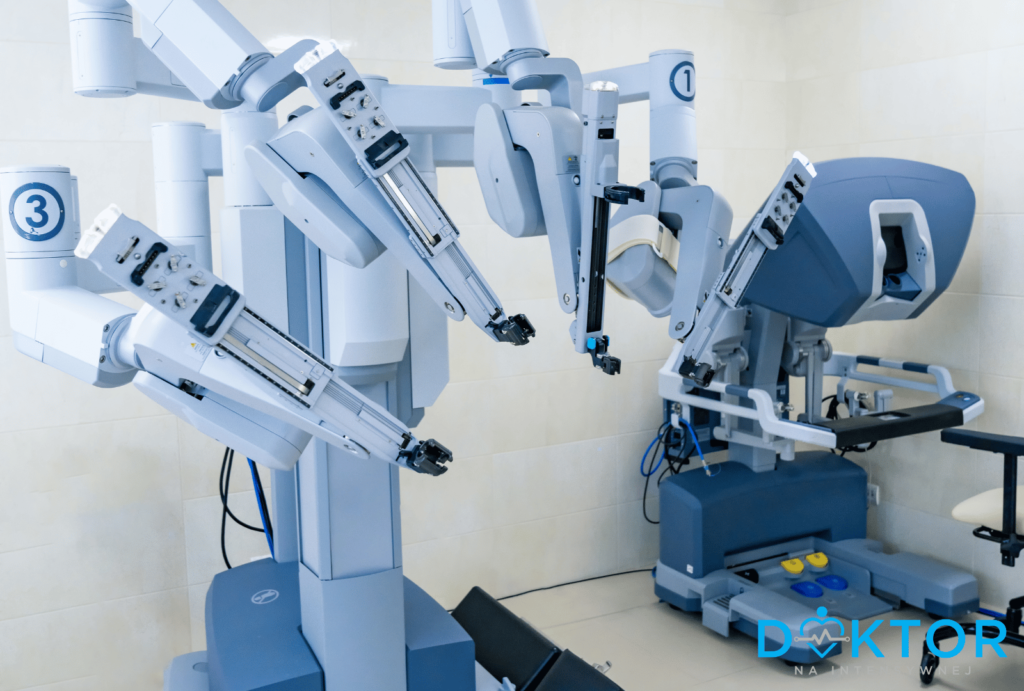 robot da vinci doktor na intensywnej